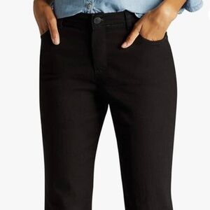 New Lee Women's Instantly Slims Classic Relaxed Fit Straight Leg Jean Black Sz 8